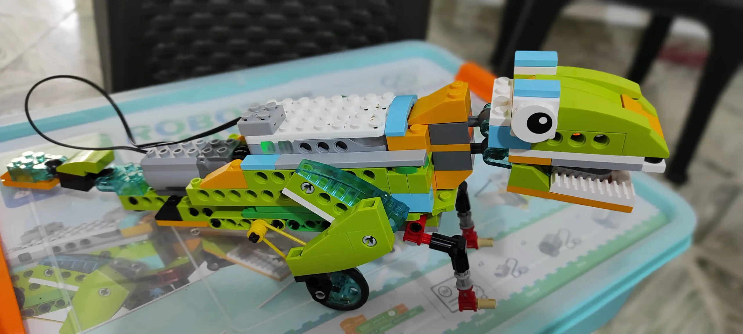 Vivencia LEGO WeDo 2.0